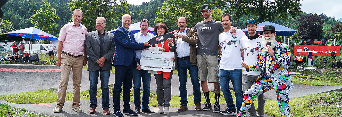 Gruppenbild Skatepark Füssen